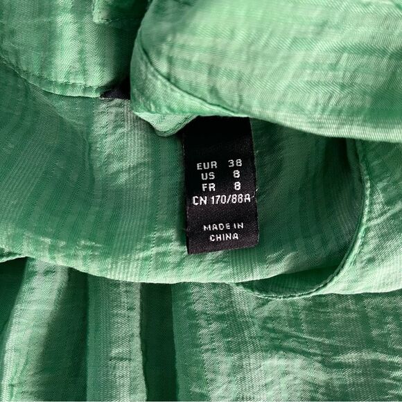 H&M Green Silky Peasant Button Front Popover Short Sleeve Blouse Women’s Size 8 - Picture 7 of 10